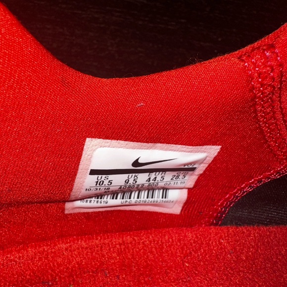 Metcon Flyknit 3s - Mystic Red. - Picture 3 of 5